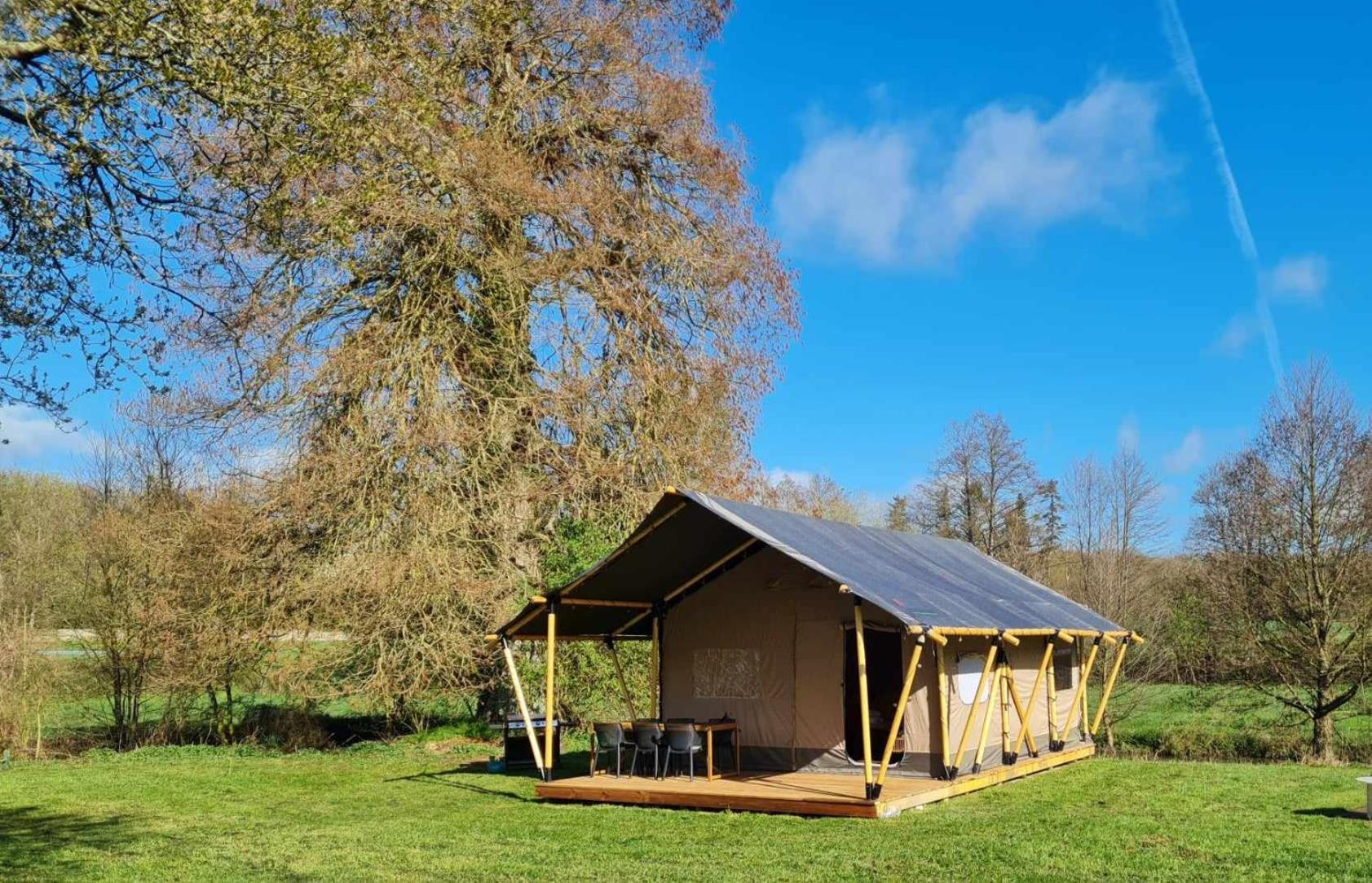 Camping De La Touche Ligueil Extérieur photo